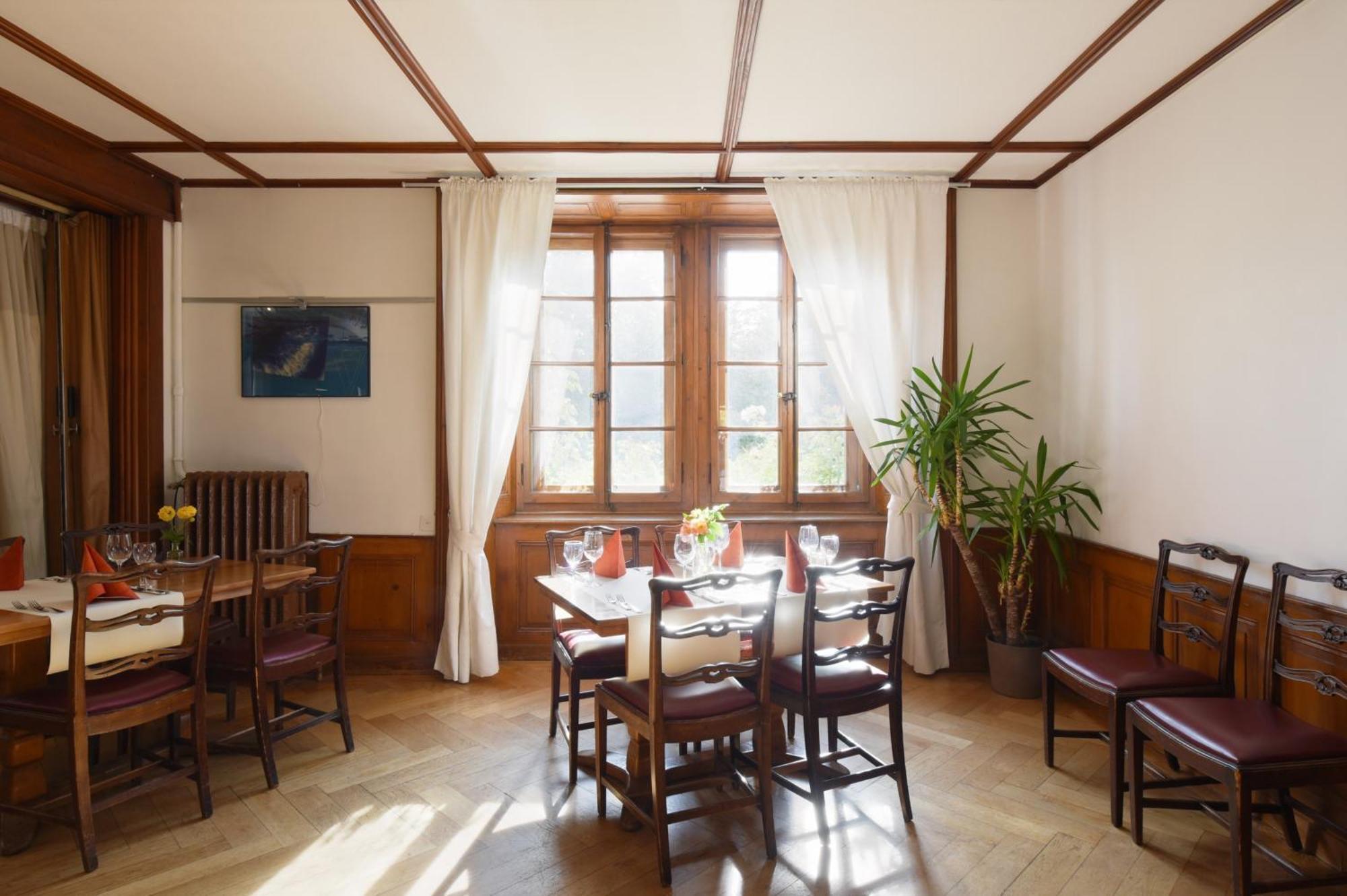 Hotel De L'Aigle Couvet Екстер'єр фото