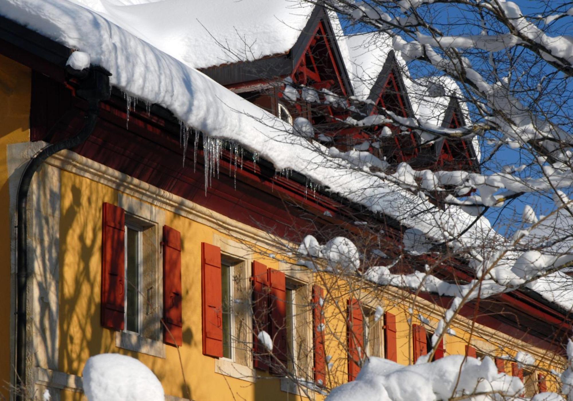 Hotel De L'Aigle Couvet Екстер'єр фото